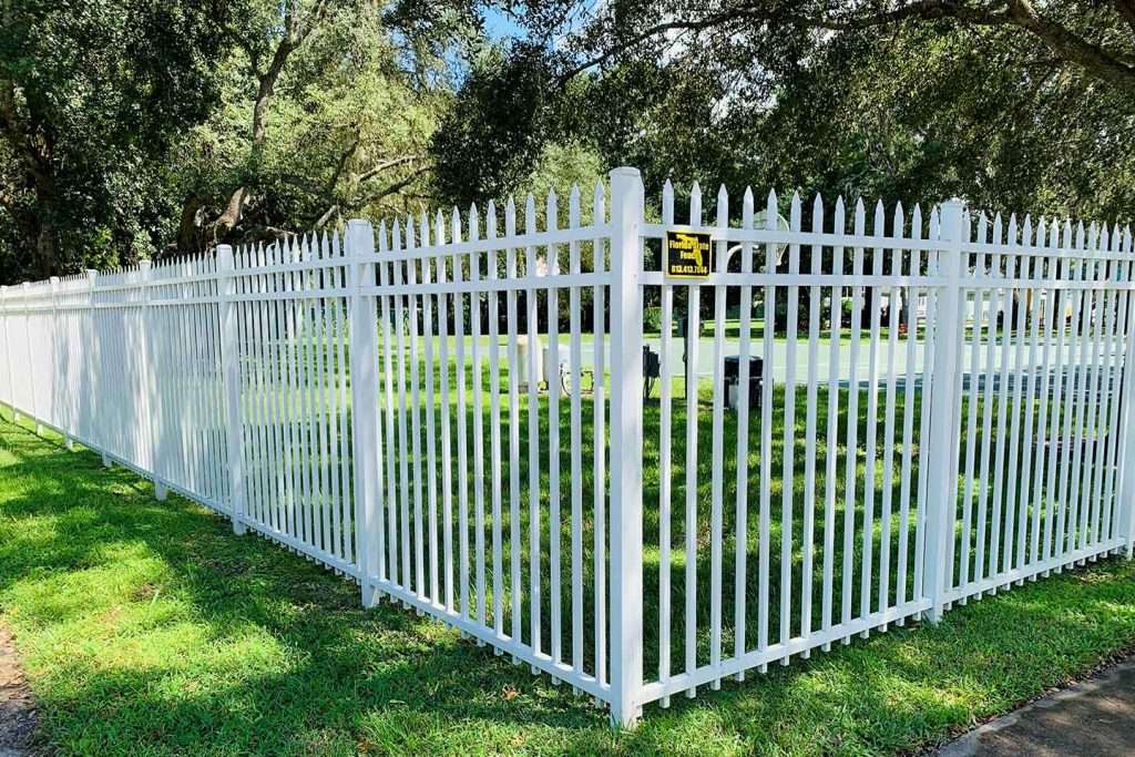 white aluminum fence with spear top 